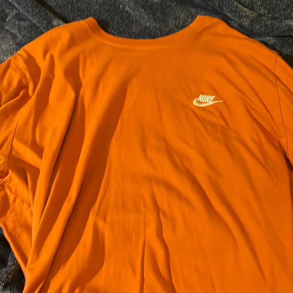Nike tshirt